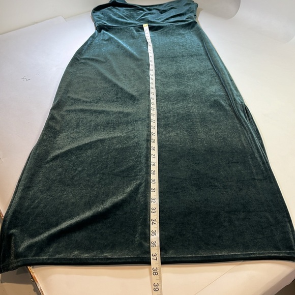 🎉3x HP!🎉 NWT: Taylor, maxi/long Evergreen dress/gown - Picture 14 of 15